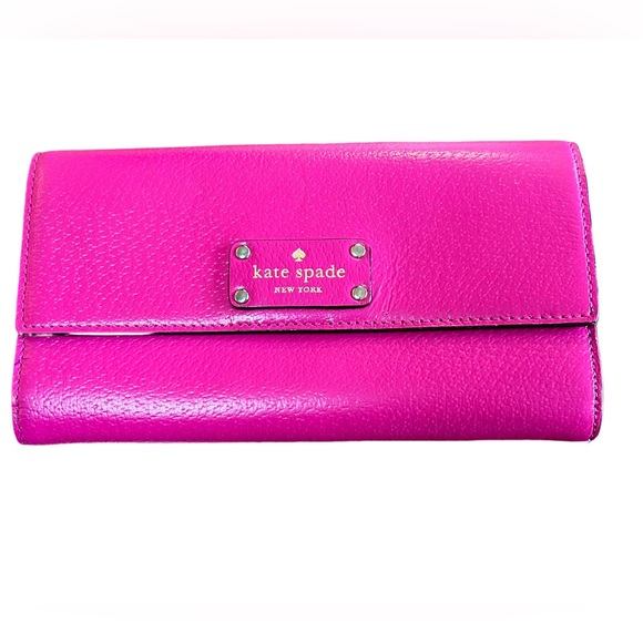 kate spade Handbags - New! Kate Spade Large Morgan Flap Continental Wallet in Festive Pink 🎀